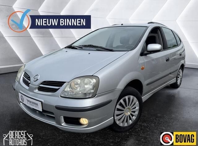 Grijs Gebruikt 2003 Nissan Almera Tino Acenta MPV | € 1.990 (Goede deal) - Afbeelding 1/4