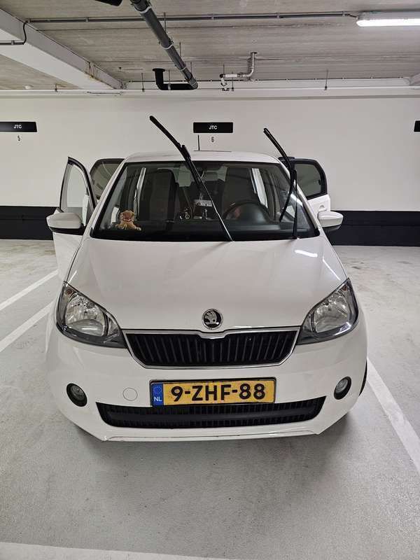 Wit Gebruikt 2015 Skoda Citigo Elegance Hatchback | € 3.000 (Super prijs) - Afbeelding 1/4