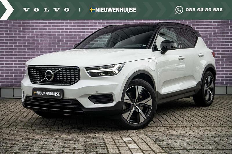 Wit Gebruikt 2021 Volvo XC40 R-Design SUV | € 33.899 (Iets duurder) - Afbeelding 1/4