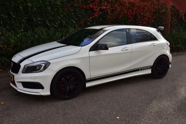Wit Gebruikt 2012 Mercedes A250 Ambition Hatchback | € 18.950 (Duur) - Afbeelding 1/4