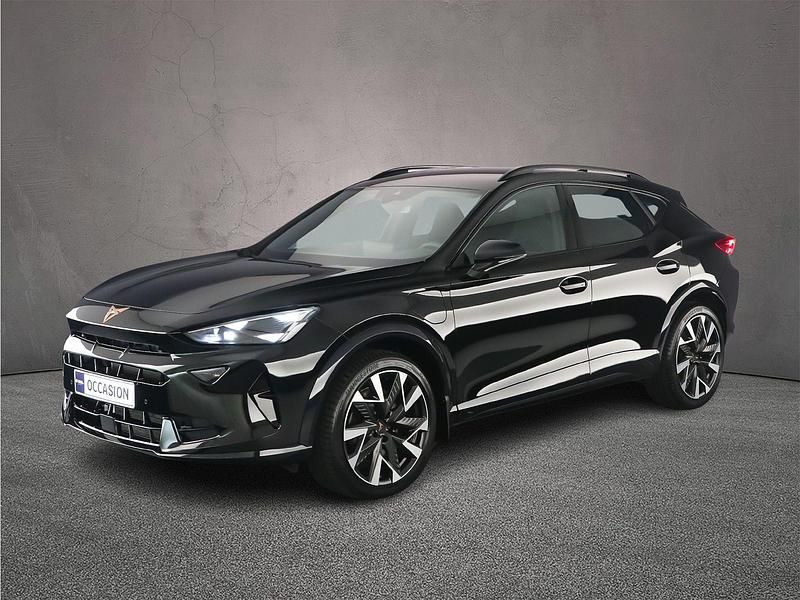 Metallic mythical black (0e) Nieuw 2025 Cupra Formentor VZ SUV | € 48.900 (Iets duurder) - Afbeelding 1/4