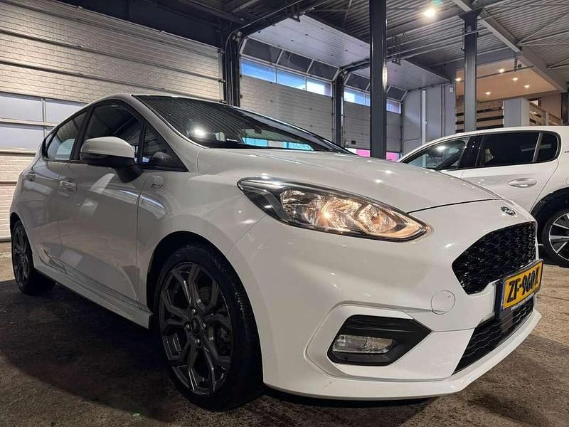 Occasion Ford Fiesta ST-Line 101 PK (74 kW) 2019 Wit Hatchback