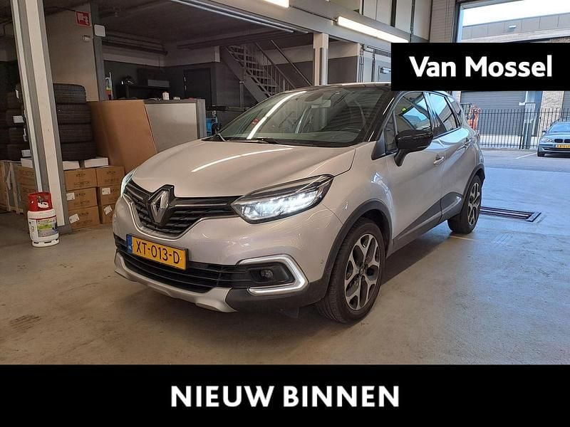 Grijs Gebruikt 2019 Renault Captur Intens SUV | € 12.450 (Eerlijke prijs) - Afbeelding 1/4
