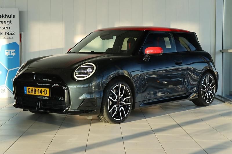 Occasion Mini Cooper 2024 Grijs Hatchback