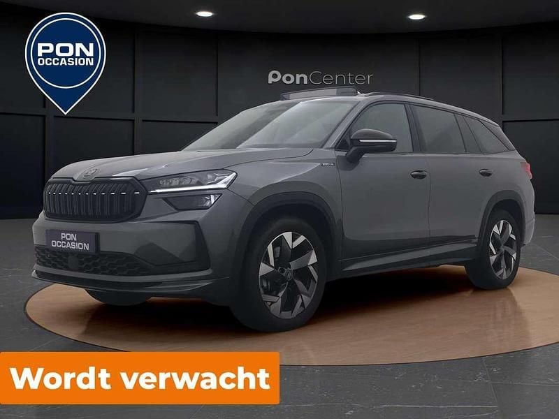 Grijs Occasion 2025 Skoda Kodiaq SportLine SUV | € 51.850 (Eerlijke prijs) - Afbeelding 1/3