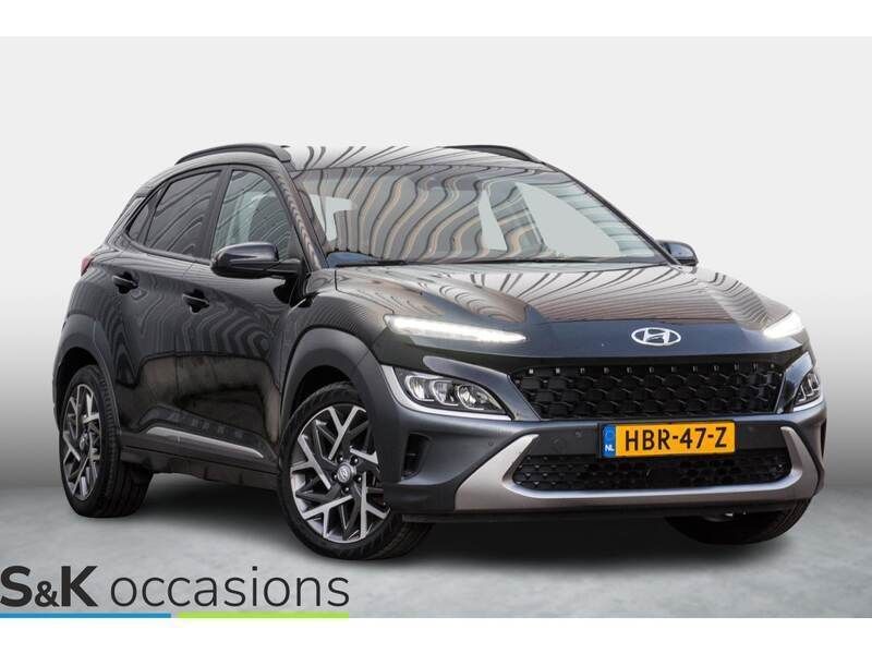 Zwart Gebruikt 2022 Hyundai Kona Premium SUV | € 21.950 (Goede deal) - Afbeelding 1/4