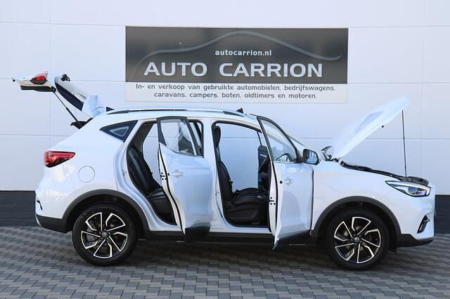 Occasion MG ZS Luxury 111 PK (81 kW) 2022 Wit Sedan