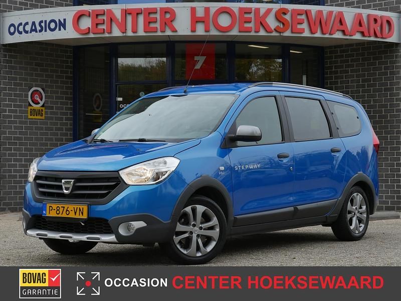 Blauw Gebruikt 2015 Dacia Lodgy Stepway MPV | € 10.844 (Duur) - Afbeelding 1/4