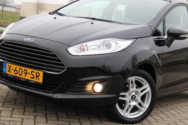 Occasion Ford Fiesta Titanium 101 PK (74 kW) 2014 Zwart Hatchback