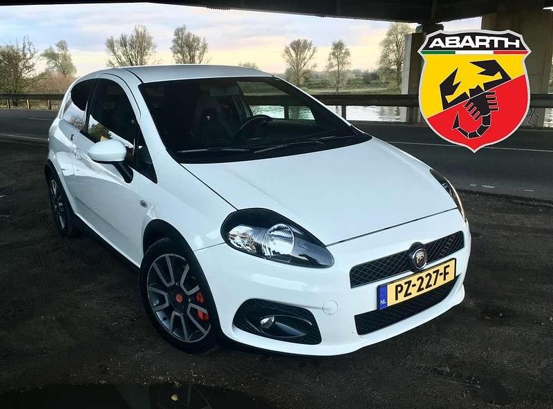 Wit Gebruikt 2009 Fiat Punto Abarth Hatchback | € 8.750 - Afbeelding 1/4