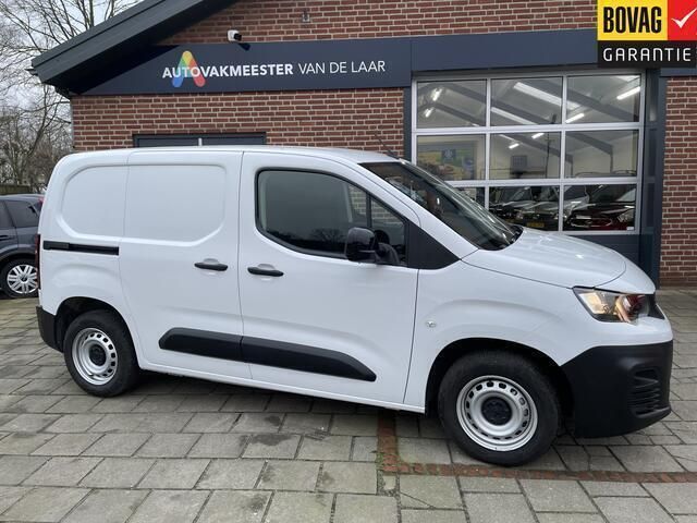 Wit Gebruikt 2024 Peugeot Partner S MPV | € 19.950 (Goede deal) - Afbeelding 1/4