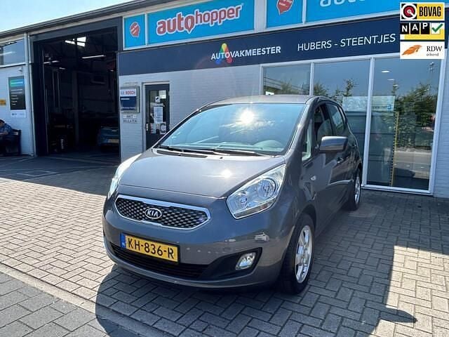 Grijs Gebruikt 2012 Kia Venga Hatchback | € 6.995 (Eerlijke prijs) - Afbeelding 1/4
