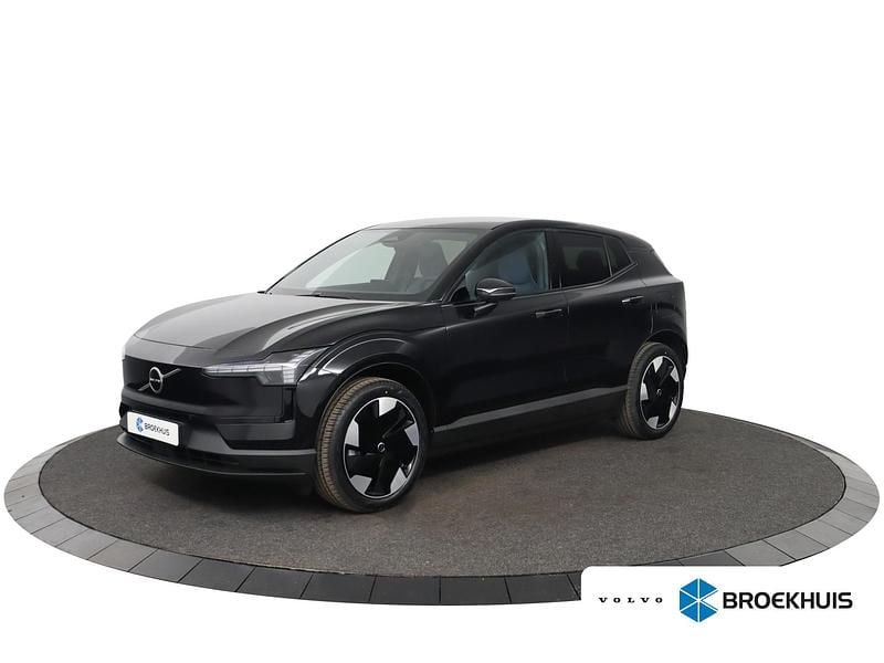 Zwart Nieuw 2025 Volvo EX30 Plus SUV | € 42.235 - Afbeelding 1/4