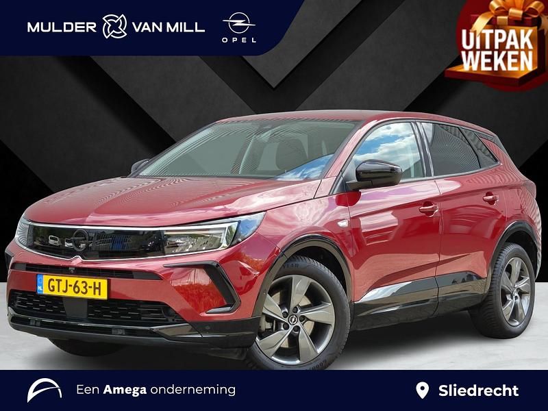 Rood, metallic lak Gebruikt 2023 Opel Grandland X SUV | € 29.695 (Eerlijke prijs) - Afbeelding 1/4
