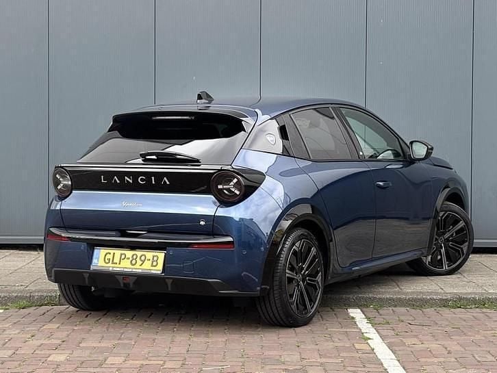 Occasion Lancia Ypsilon 114 kW (156 PK) 2024 Blauw Hatchback