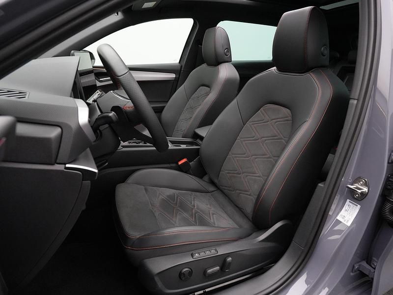 Occasion Seat Leon Beats 204 PK (150 kW) 2024 Grijs Hatchback