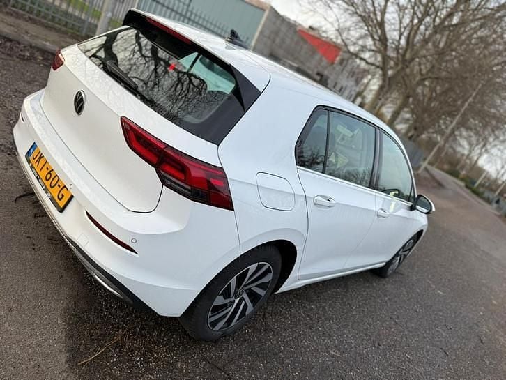 Occasion 2021 VW e-Golf Hatchback | € 18.900 (Super prijs) - Afbeelding 1/4