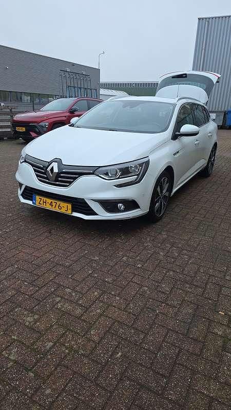 Occasion 2019 Renault Mégane GrandTour Bose Edition Stationwagen | € 10.500 (Goede deal) - Afbeelding 1/4