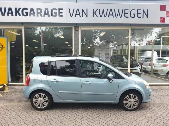 Blauw, metallic lak Gebruikt 2008 Renault Grand Modus MPV | € 4.900 (Eerlijke prijs) - Afbeelding 1/4