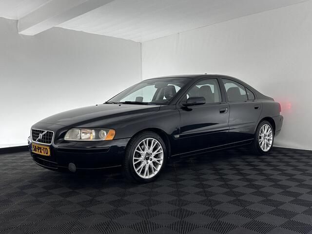 Occasion Volvo S60 Momentum 165 PK (121 kW) 2005 Zwart Sedan