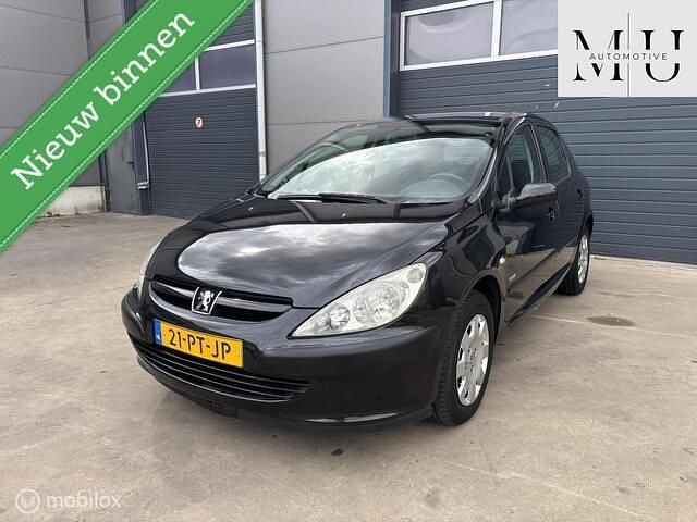 Zwart Gebruikt 2004 Peugeot 307 Hatchback | € 1.695 (Eerlijke prijs) - Afbeelding 1/4