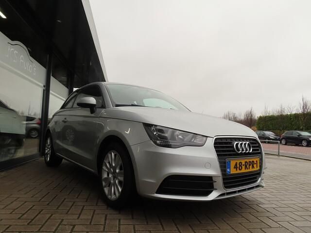 Occasion Audi A1 Attraction 86 PK (63 kW) 2011 Grijs (metallic) Hatchback