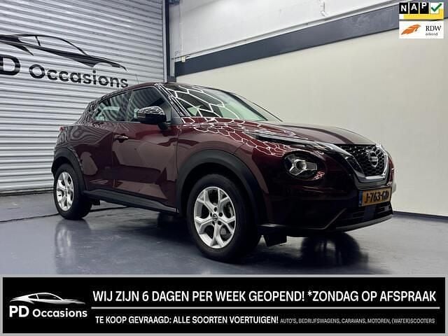 Rood, metallic lak Gebruikt 2020 Nissan Juke Acenta SUV | € 16.950 (Goede deal) - Afbeelding 1/4