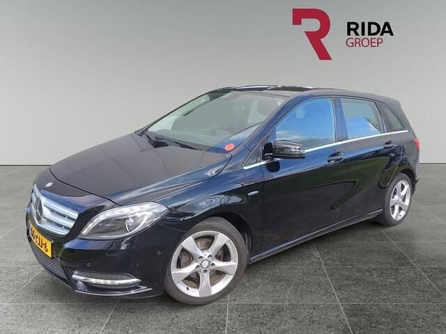 Zwart Occasion 2012 Mercedes B180 Ambition MPV | € 8.445 (Duur) - Afbeelding 1/4