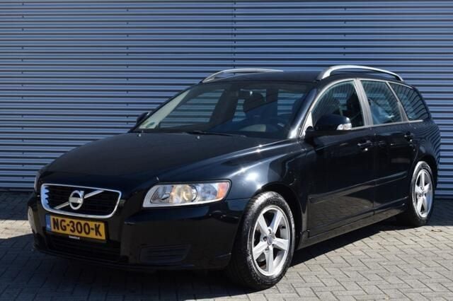 Zwart Gebruikt 2012 Volvo V50 Kinetic Stationwagen | € 6.840 (Duur) - Afbeelding 1/4