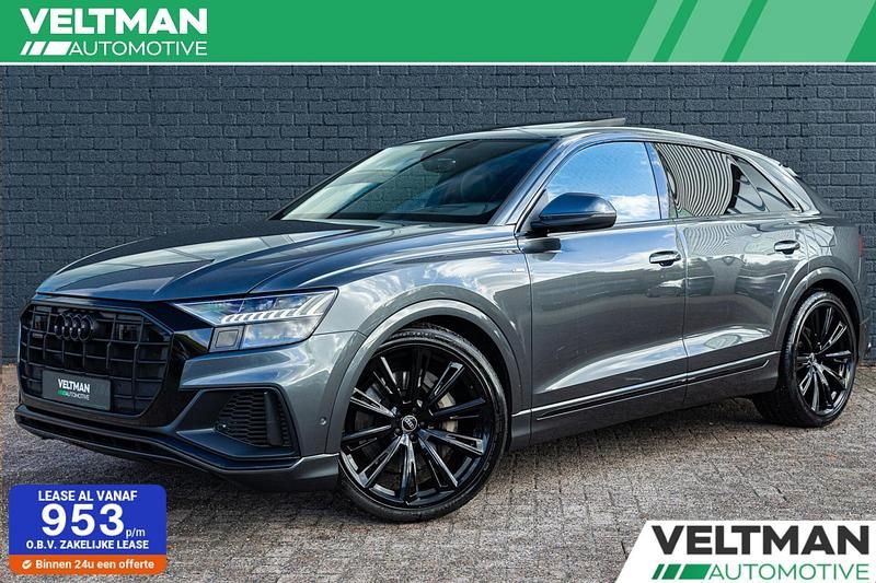 Grijs Gebruikt 2022 Audi Q8 S-Line SUV | € 71.995 - Afbeelding 1/4