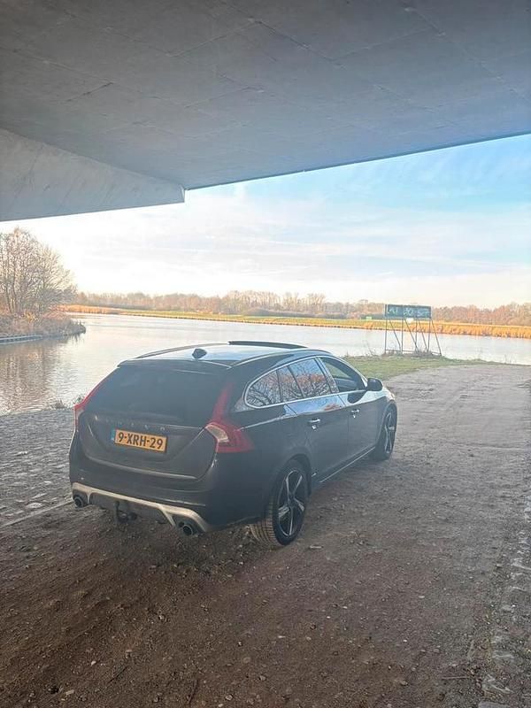 Occasion Volvo V60 215 PK (158 kW) 2014 Stationwagen