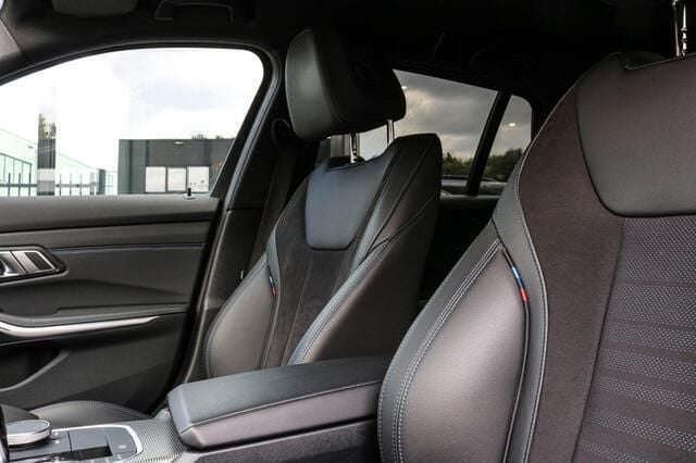 Occasion BMW 330 M Sport 291 PK (214 kW) 2022 Grijs Stationwagen