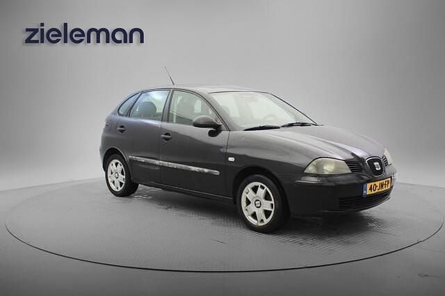 Zwart Gebruikt 2002 Seat Ibiza Stella Hatchback | € 845 (Goede deal) - Afbeelding 1/4