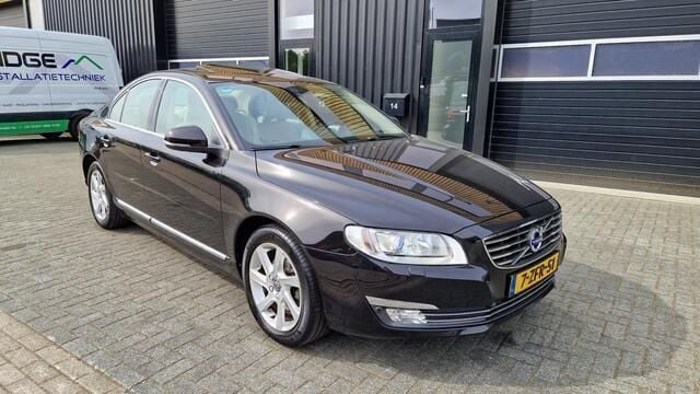 Zwart Gebruikt 2015 Volvo S80 Summum Sedan | € 9.999 - Afbeelding 1/4