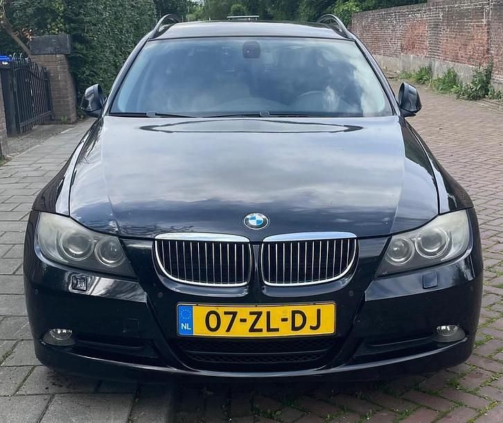 Occasion 2008 BMW 318 Stationwagen | € 2.200 (Eerlijke prijs) - Afbeelding 1/4