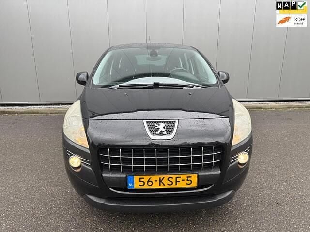 Zwart Gebruikt 2010 Peugeot 3008 MPV | € 2.750 (Goede deal) - Afbeelding 1/4