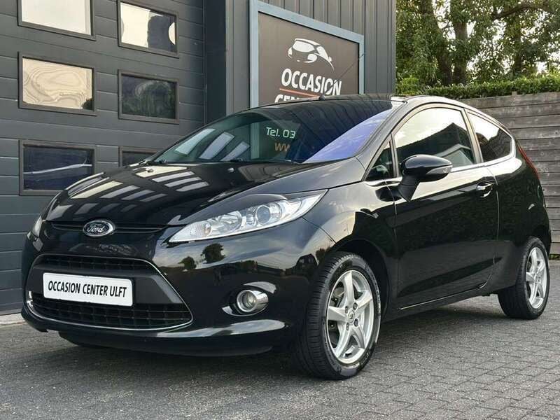 Zwart, metallic lak Gebruikt 2010 Ford Fiesta Hatchback | € 4.450 (Eerlijke prijs) - Afbeelding 1/3