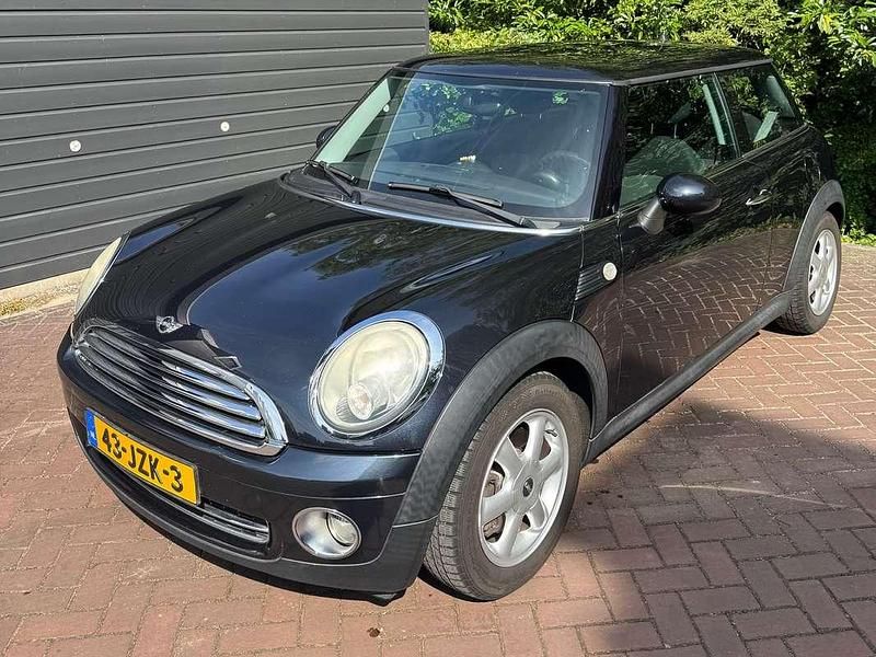 Blauw Gebruikt 2009 Mini Cooper Chili Hatchback | € 6.500 (Iets duurder) - Afbeelding 1/4
