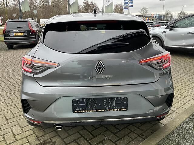 Occasion Renault Clio V Techno 91 PK (66 kW) 2025 Zilver Hatchback