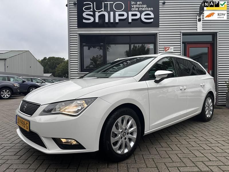 Wit Gebruikt 2016 Seat Leon CONNECT Stationwagen | € 13.950 (Eerlijke prijs) - Afbeelding 1/4