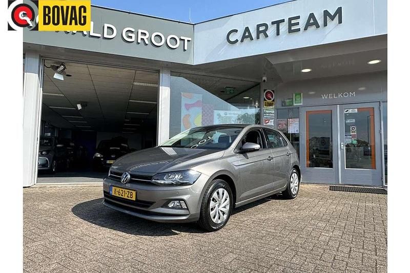 Grijs Gebruikt 2021 VW Polo Highline Hatchback | € 15.495 (Goede deal) - Afbeelding 1/4
