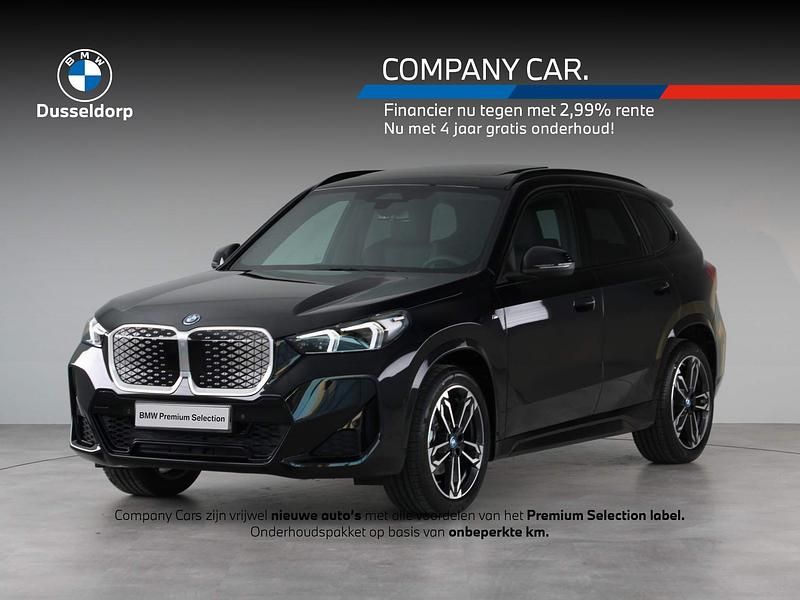 Zwart Gebruikt 2025 BMW iX1 M Sport SUV | € 44.950 - Afbeelding 1/4