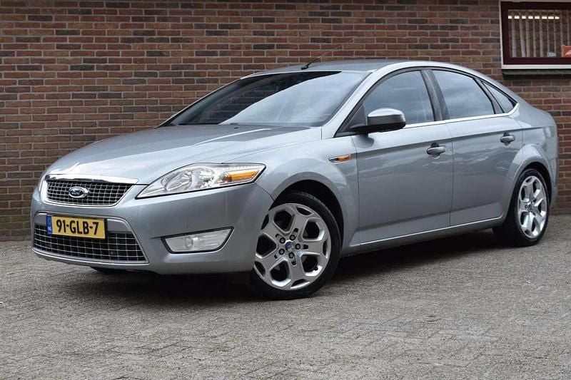Grijs Gebruikt 2008 Ford Mondeo Titanium Hatchback | € 1.949 (Goede deal) - Afbeelding 1/4