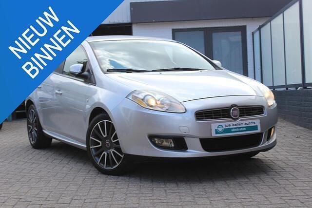 Grijs Gebruikt 2010 Fiat Bravo Sport Hatchback | € 3.960 (Eerlijke prijs) - Afbeelding 1/4