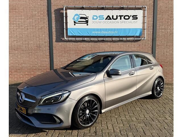 Grijs (metallic) Occasion 2016 Mercedes A180 Ambition Hatchback | € 12.699 (Eerlijke prijs) - Afbeelding 1/4