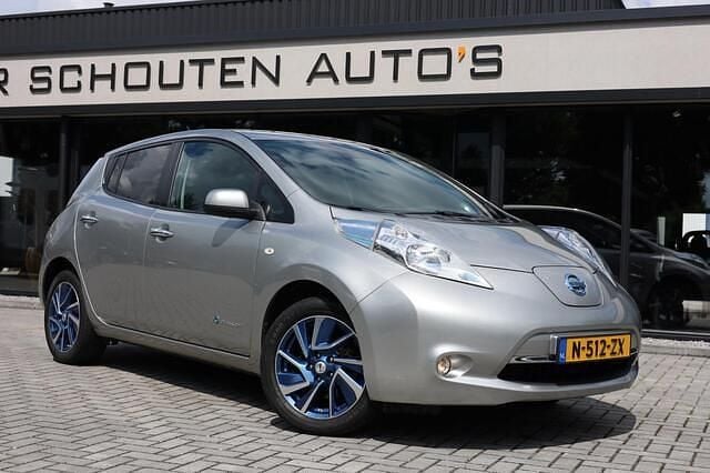 Grijs Gebruikt 2015 Nissan Leaf Visia Hatchback | € 6.850 (Iets duurder) - Afbeelding 1/4