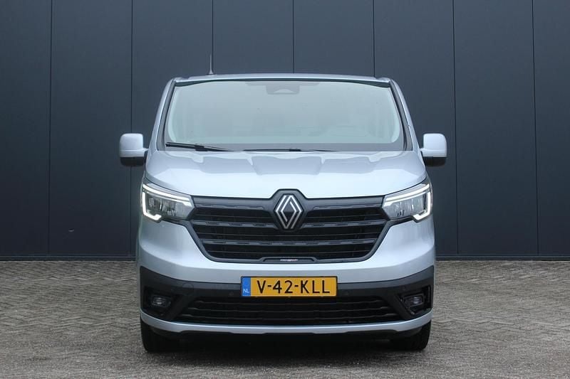 Occasion Renault Trafic 150 PK (110 kW) 2024 Highlandgrijs kqa MPV
