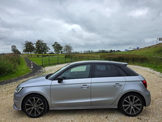 Occasion Audi A1 Sportback Sport 90 PK (66 kW) 2015 Grijs (metallic) Hatchback