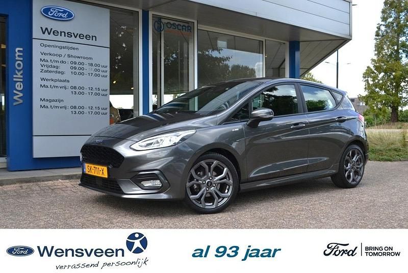 Grijs Gebruikt 2018 Ford Fiesta ST-Line Hatchback | € 15.580 (Eerlijke prijs) - Afbeelding 1/3