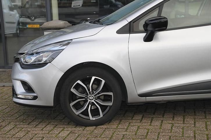 Occasion Renault Clio V LIMITED 76 PK (55 kW) 2020